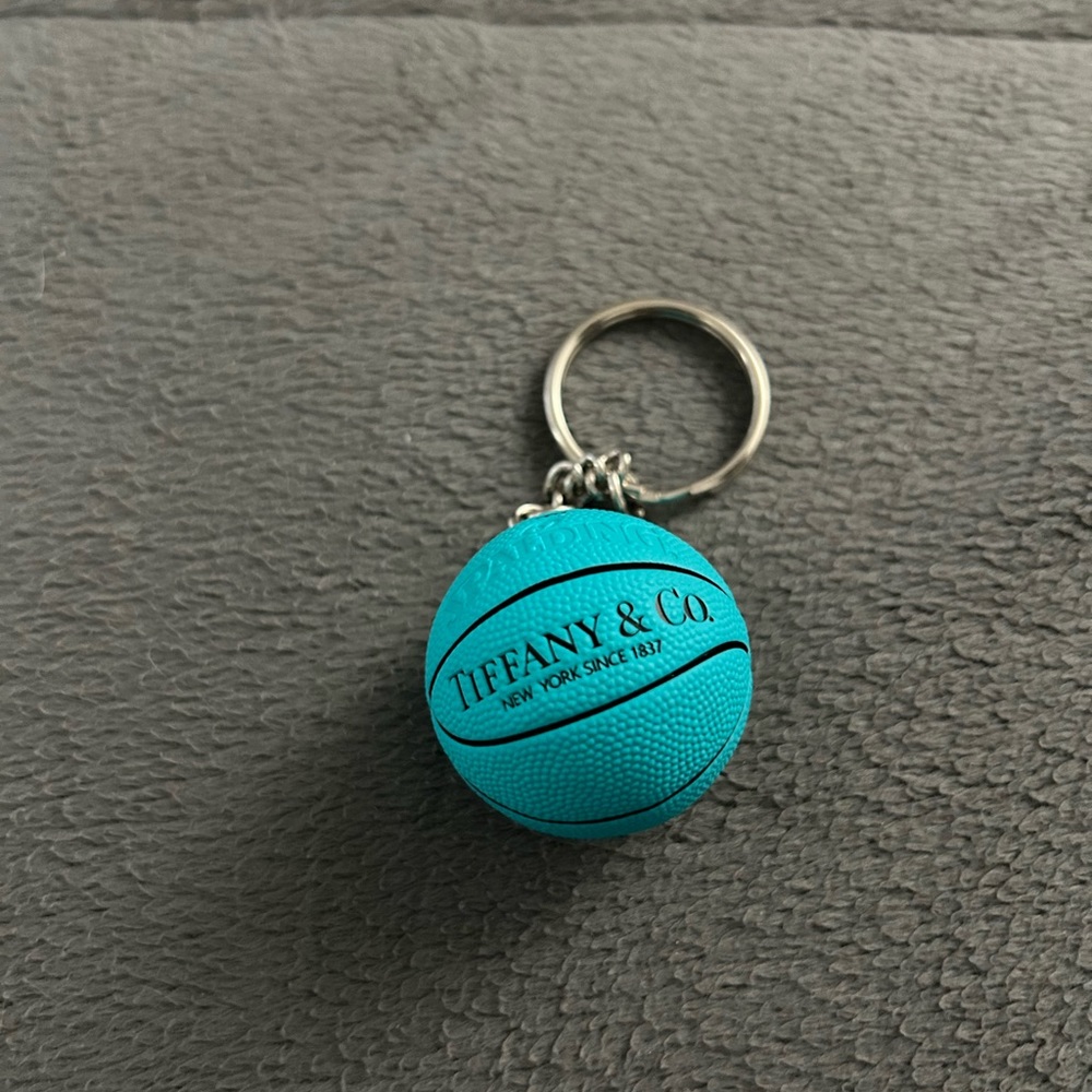 Tiffany and Company Kay Chain